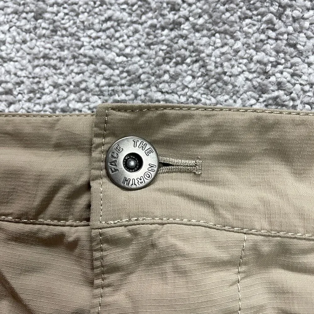 The North Face Chino Shorts Mens 40 Brown Flat Front Nylon Active Outdoor Golf